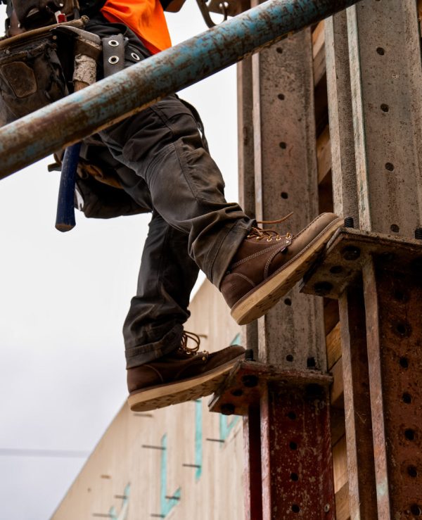 Men's Liberty 6 Waterproof Boot (Carbon Toe)  |  Chestnut/Gum