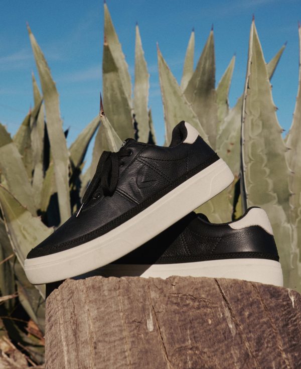 Men's KM4 Leather Sneaker  |  Black/Birch