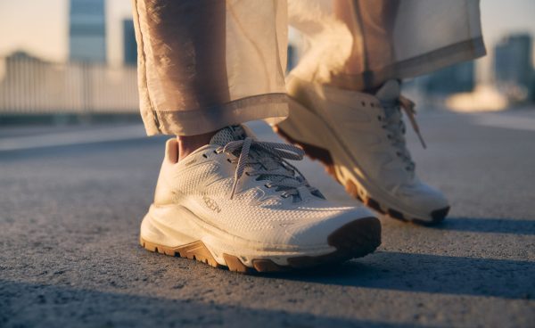 Women's Targhee Apex Waterproof Hiking Shoe  |  Safari/Birch