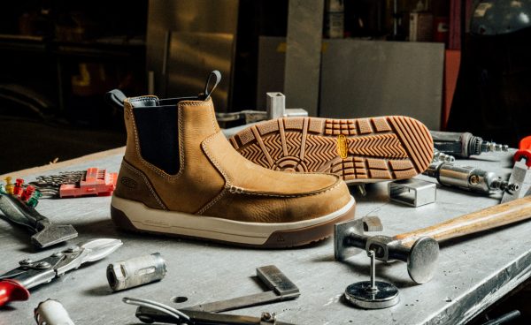 Men's Gibson Chelsea Work Boot (Carbon Toe)  |  Belgian/Gum