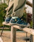 Big Kids' Newport H2  |  Magnet/Brilliant Blue