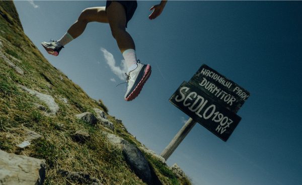 Women's Roam Trail Running Shoe | Vapor/Orchid Smoke
